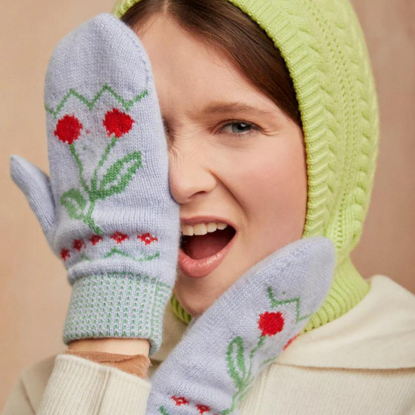 Cherry Motif Celeste Mittens