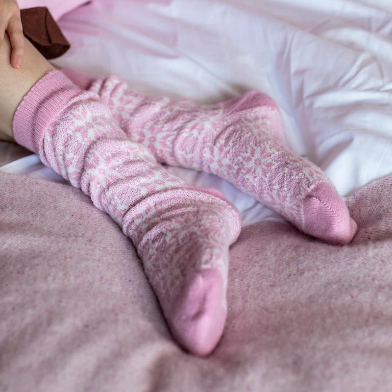 Cashmere Chunky Snowflake Bed Socks